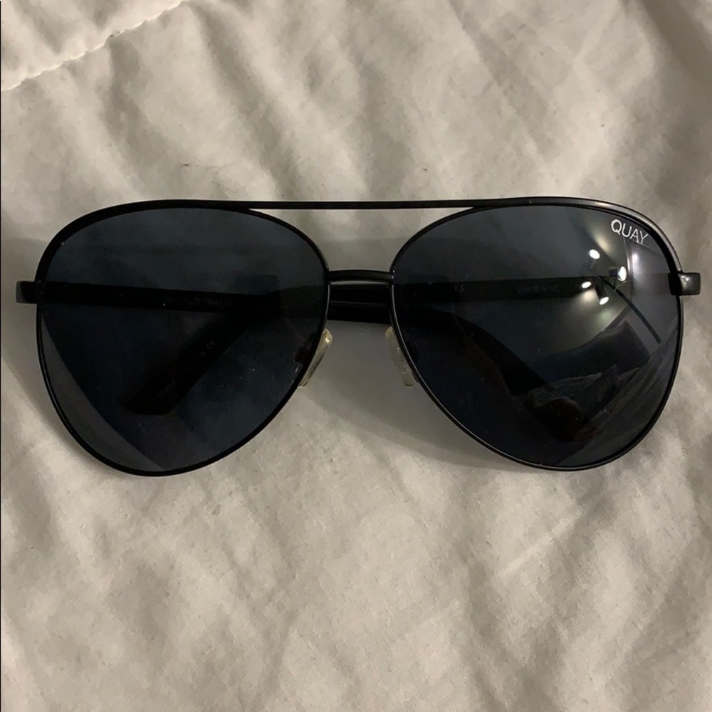 Vivienne Quay Sunglasses